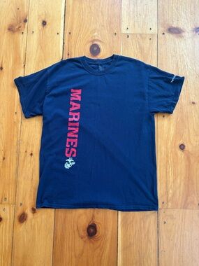 US Marines Navy Blue Graphic Tee Size Large Made in USA